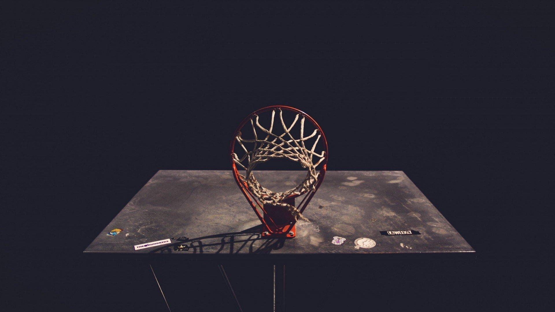 NBA常规赛总结,灯泡组合引领新时代,联盟格局迎来颠覆性变革